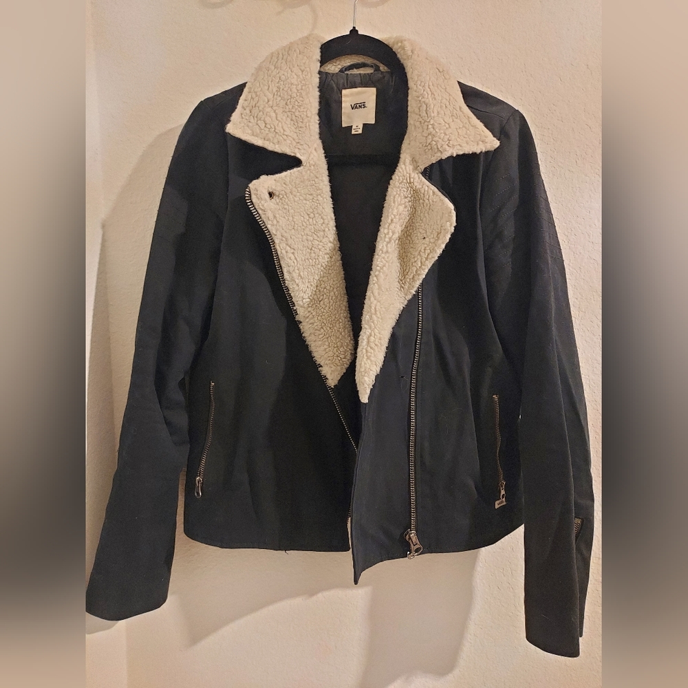 Vans jacket medium